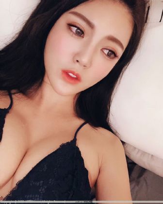 我的娇妻与爱女 